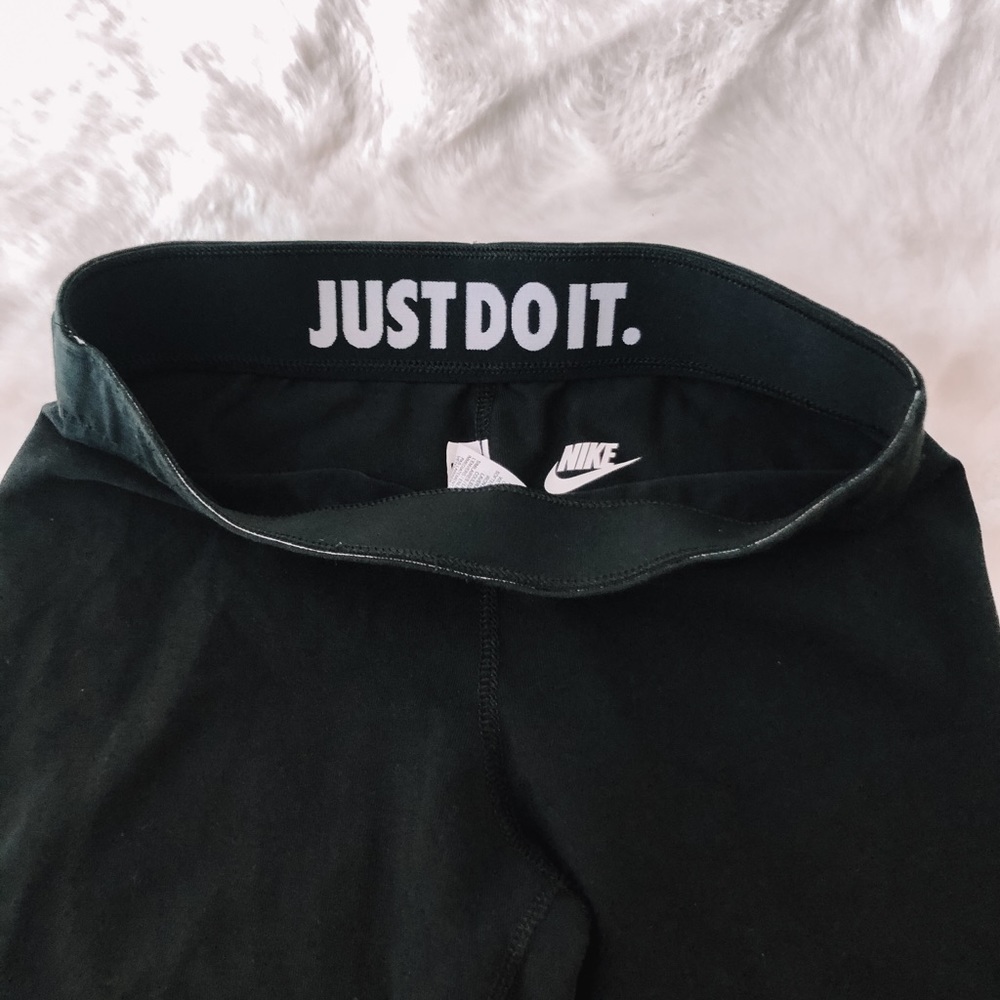 Nike Black Leggings!! - Picture 10 of 10